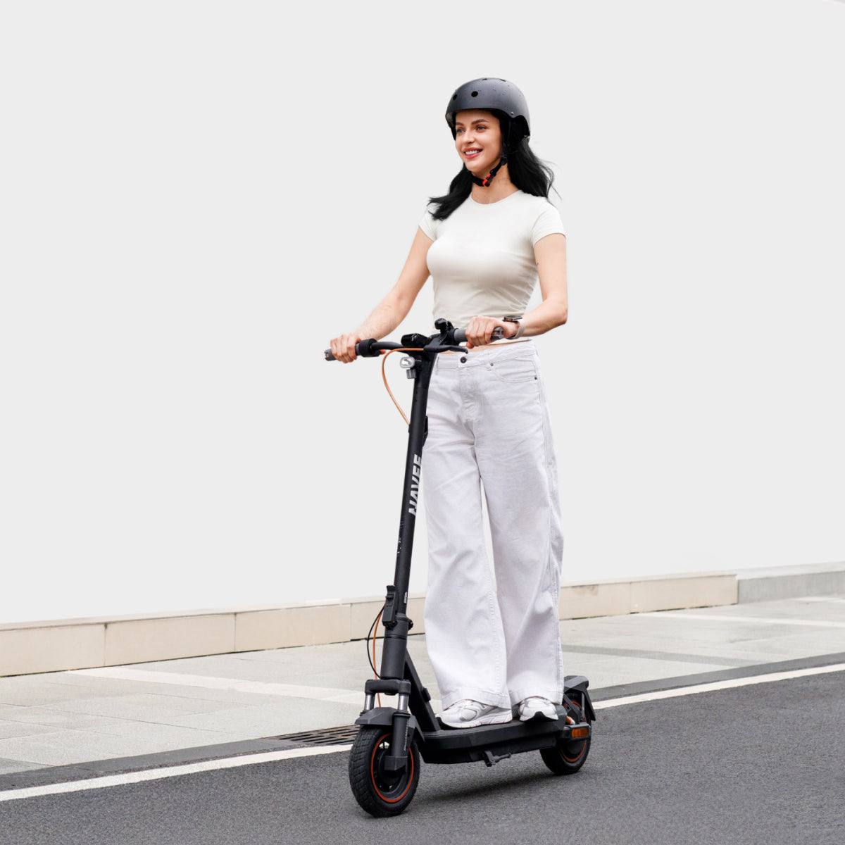 NAVEE GT3 | Commuter Electric Scooter