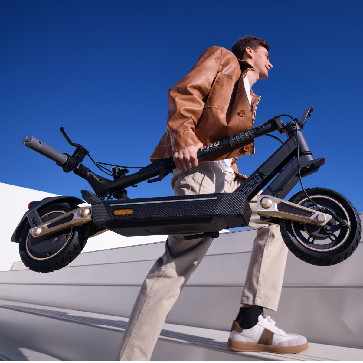 NAVEE ST3 Pro | Ultra-Comfort City Scooter