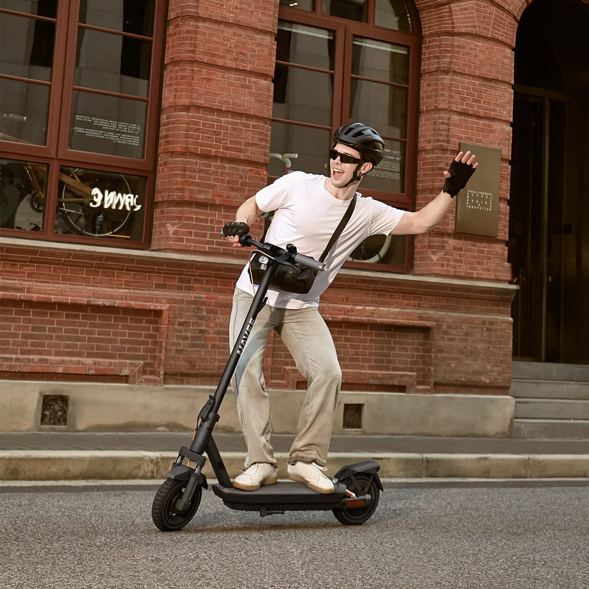 NAVEE Electric Scooter NAVEE E-Scooter GT3 Bundle