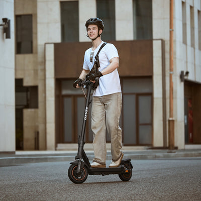 NAVEE GT3 Pro | High-Torque Commuter Scooter
