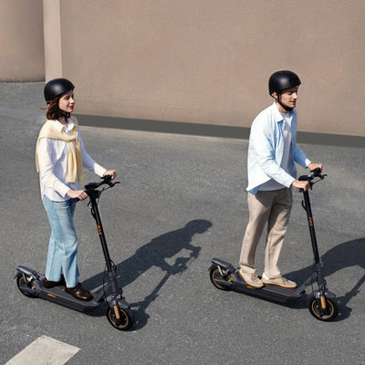 NAVEE GT5 Max | Smart Commuter Scooter with TCS