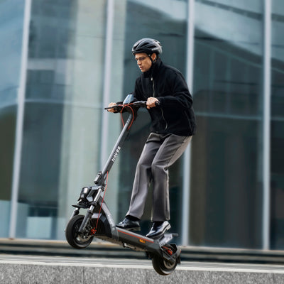 NAVEE NT5 Max | 31 MPH Urban Performance Scooter