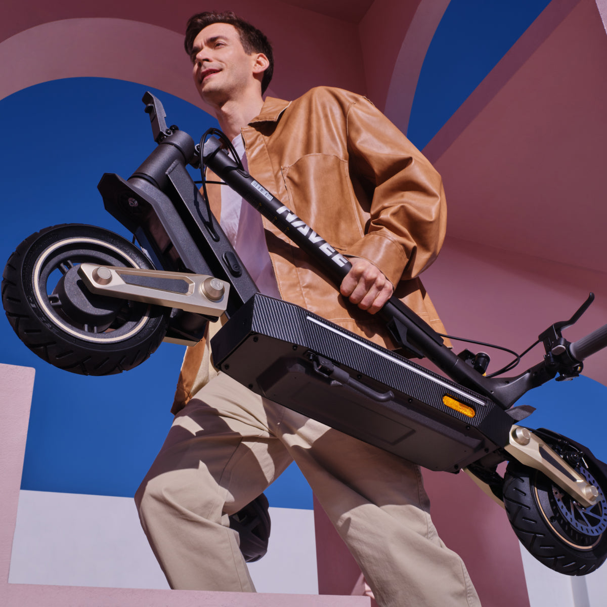 NAVEE ST3 Pro | Ultra-Comfort City Scooter