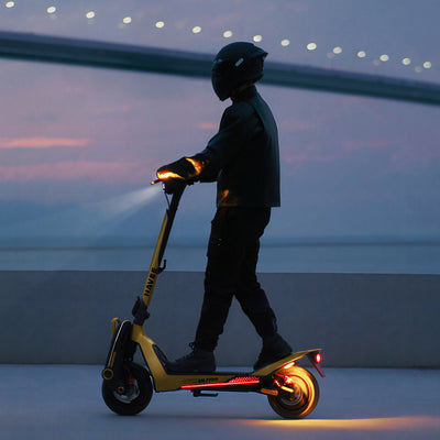 NAVEE UT5 Ultra X | 43.5 MPH Electric SuperScooter